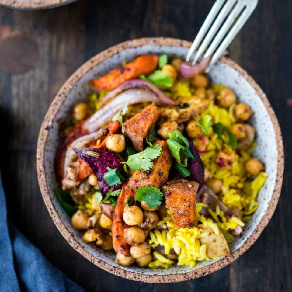 TURMERIC RICE BOWL WITH GARAM MASALA ROOT VEGETABLES AND CHICKPEAS